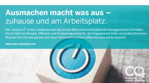Der Screenshot zeigt die Vorderseite der im folgenden Text beschriebenen Postkarte, auf der steht: “Ausmachen macht was aus - zuhause und am Arbeitsplatz”.